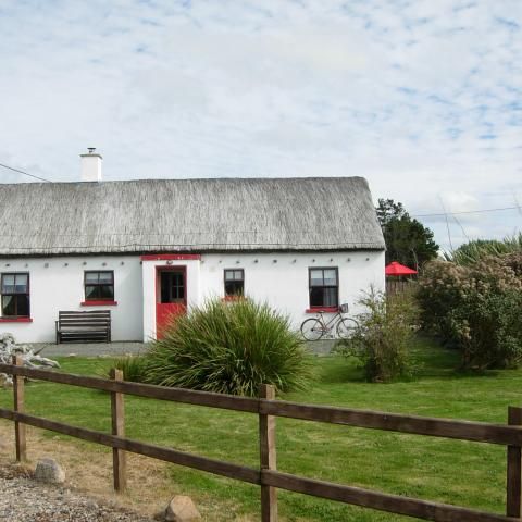 Mullaghduff Thatched Cottage