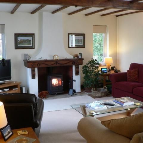 Triple aspect sitting room