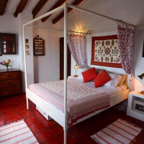 Master bedroom with 4 poster bed