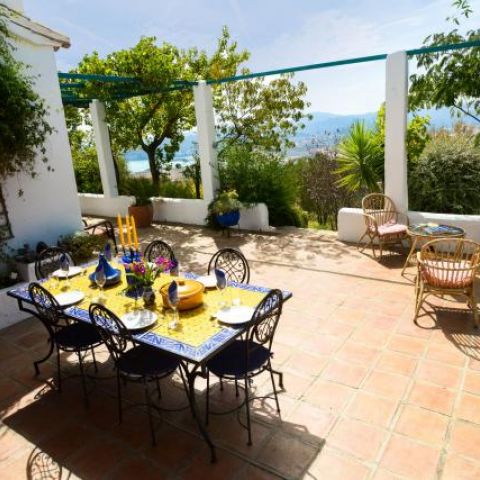 Dining terrace with barbecue