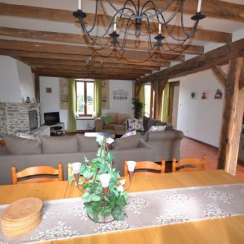 Sitting/ Dining Room