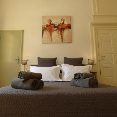 La Liberté Studio Sarlat - comfortable 160x200 Bed