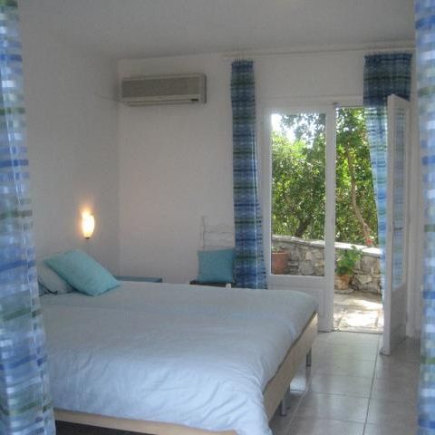 Villa Maestrali Master Bedroom with Two Terrace Accesses and Sea Views (East and South-West)