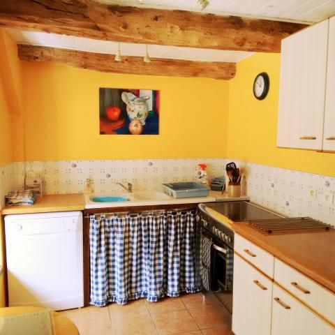 La Petite Longere, fully equipped kitchen with window seat