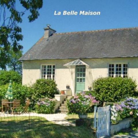La Belle Maison, self-catering holiday cottage in Brittany