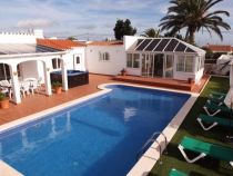 Four bedroom property that sleeps 8